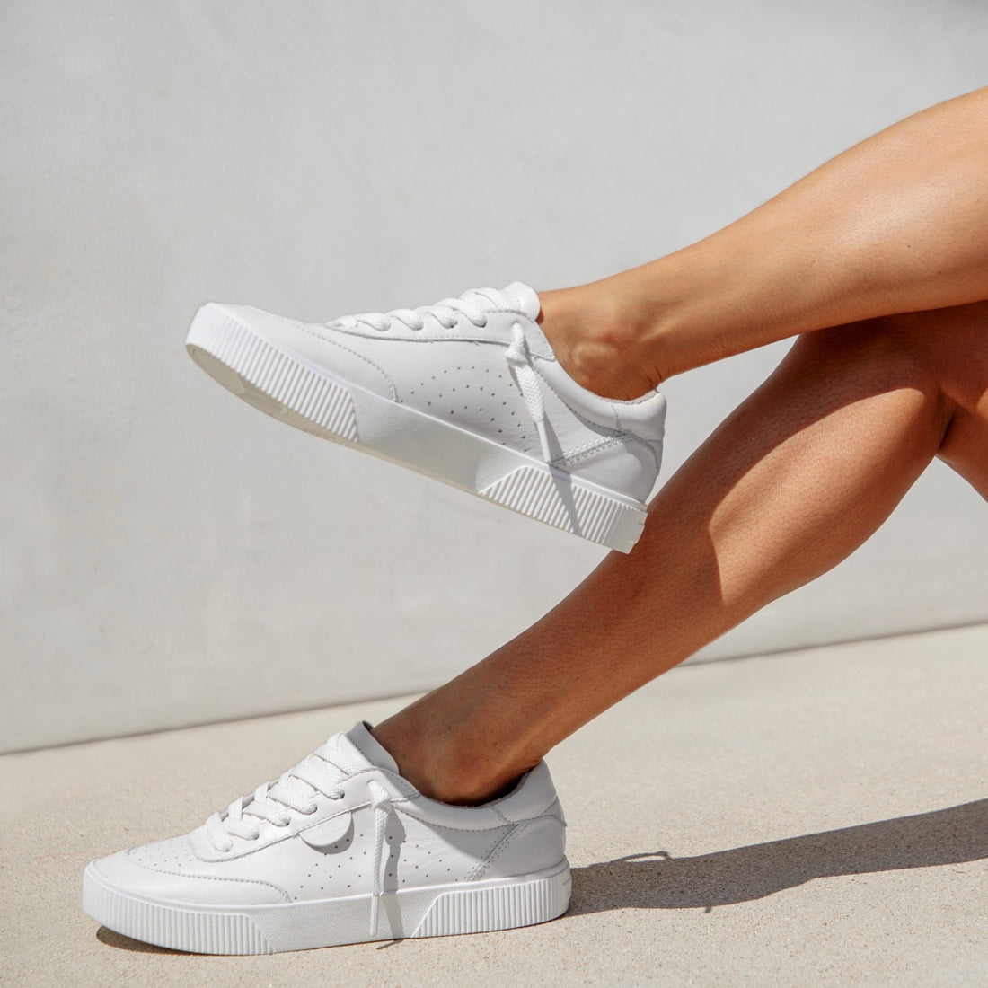 Lay Day Seas: Women's White Leather Sneakers | REEF®